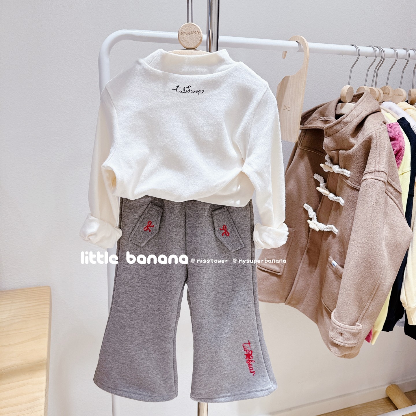 不打折 韩国代工厂童装女童冬新款不倒绒刺绣蝴蝶结微喇裤一体绒