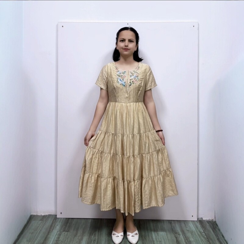 淑女风拼接大摆天丝纯黄色连衣裙