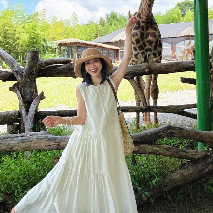 吴零零【月神】夏季法式无袖白色背心连衣裙度假长裙