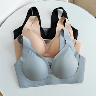 零感无痕内衣女无钢圈舒适薄款 文胸 收副乳聚拢缩胸文胸背心式
