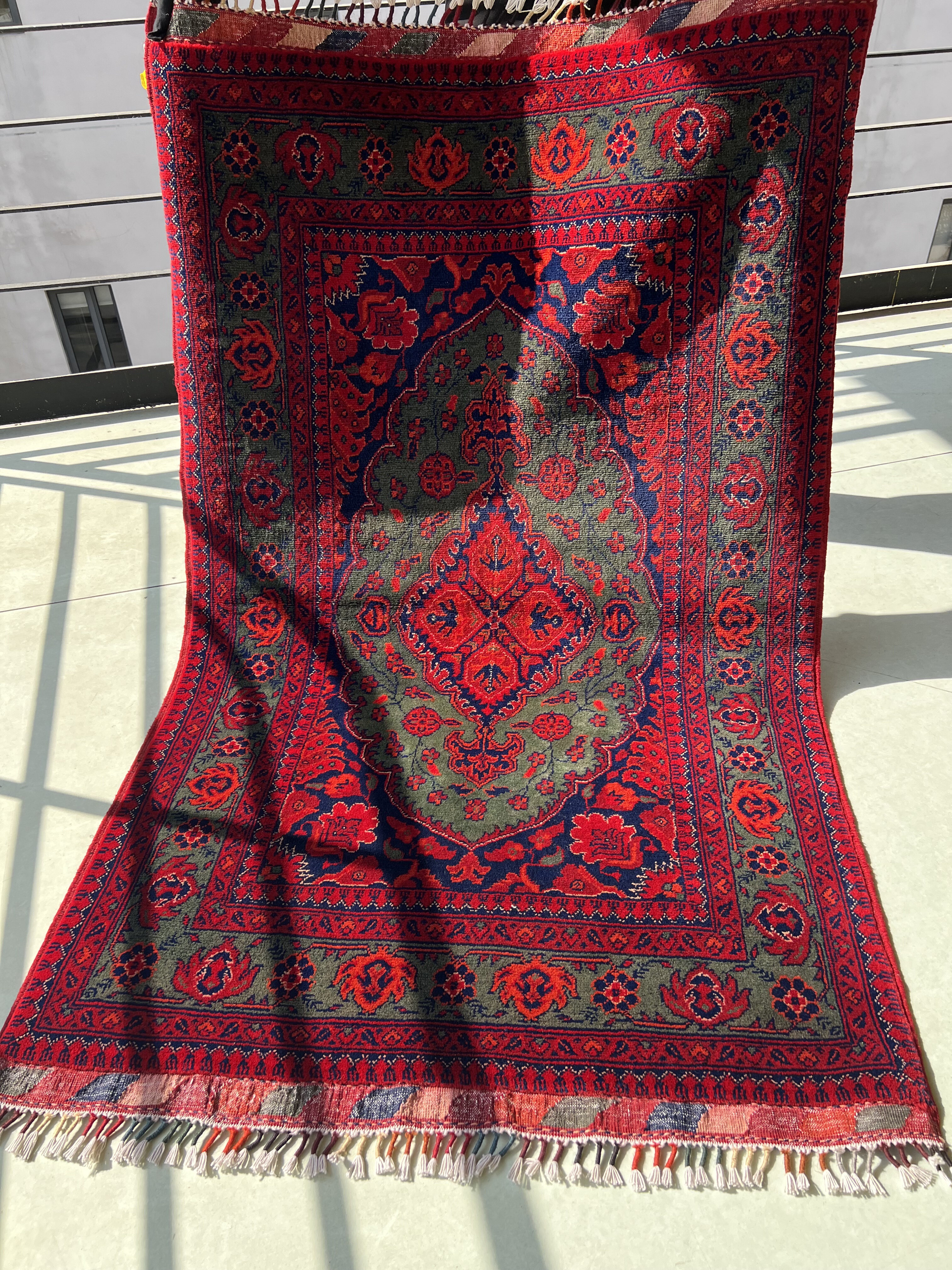 梭罗双树｜100*150左右复古红绿羊毛手工打结地毯床边毯