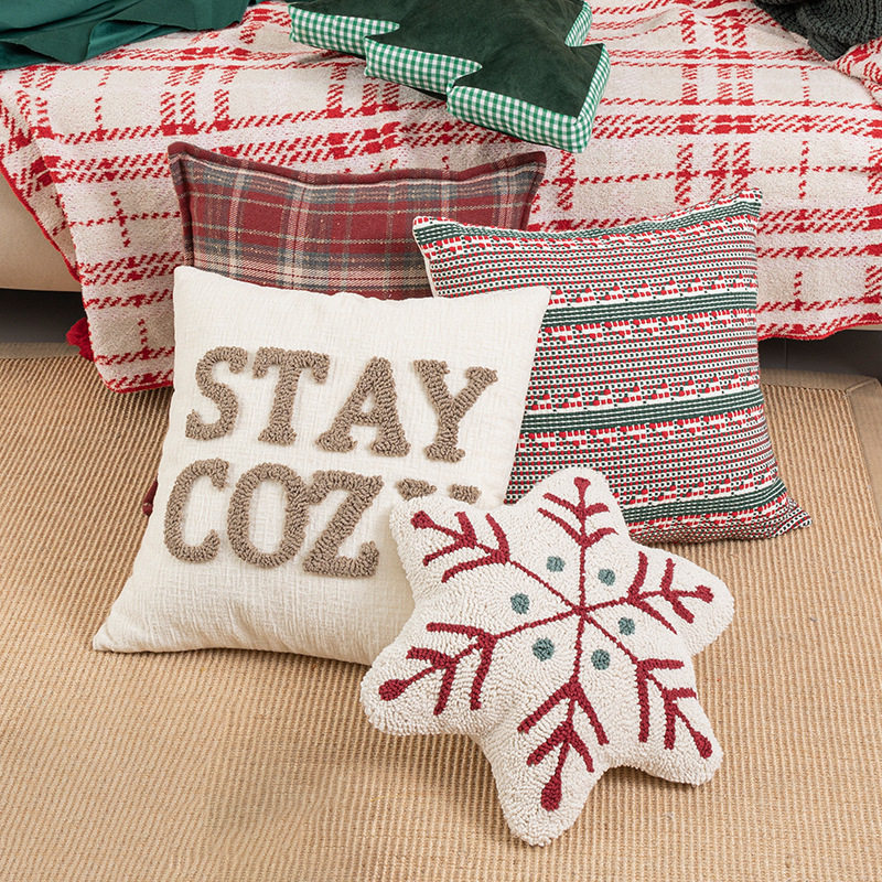 ins风圣诞抱枕套卧室床头靠枕圈绒刺绣雪花靠垫酒店民宿装饰抱枕
