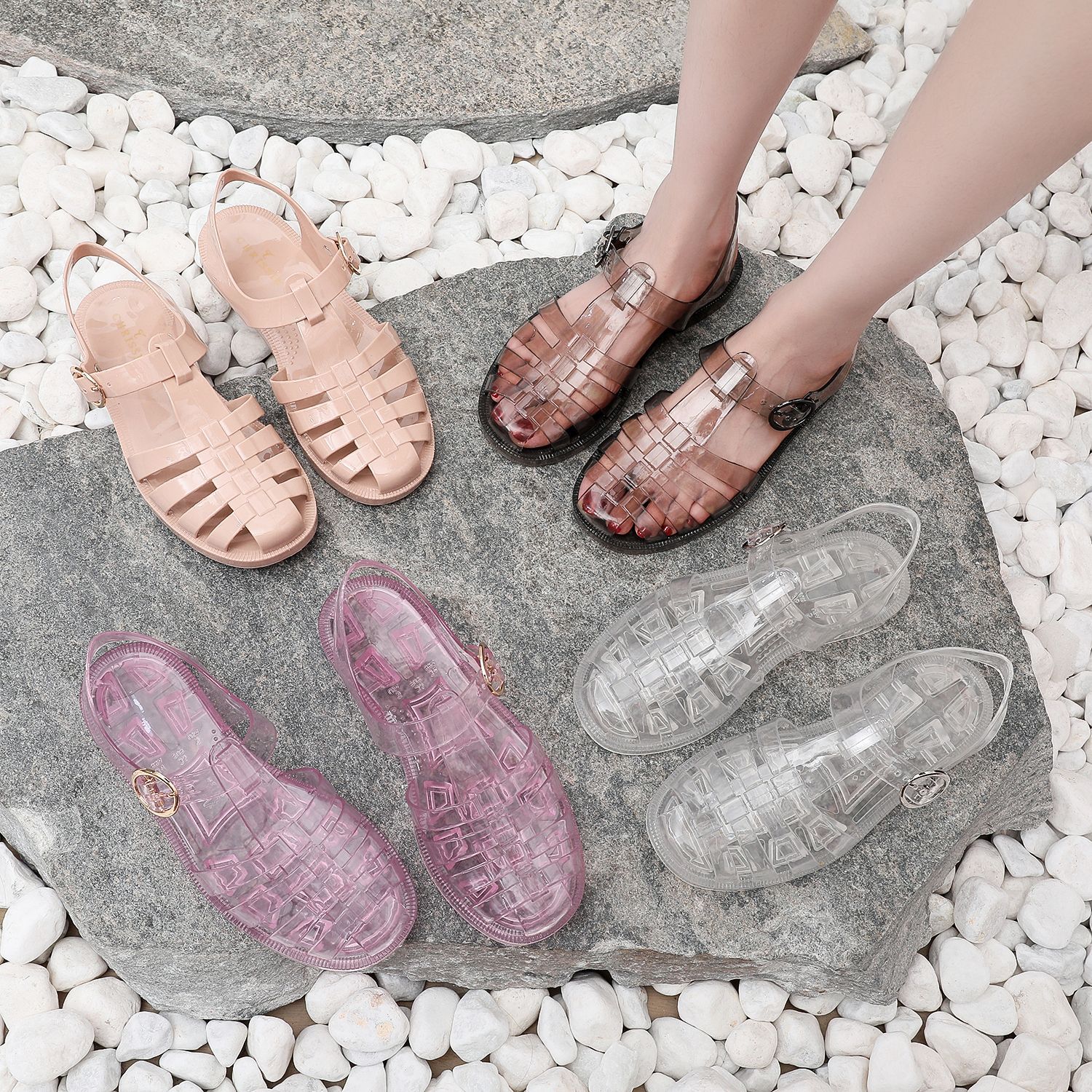 包头凉鞋女夏季外穿复古罗马鞋镂空搭扣平底凉鞋透明水晶果冻凉鞋