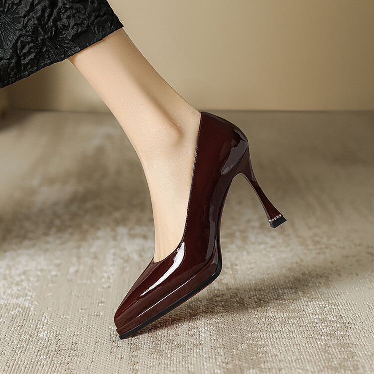 漆皮职业红底高跟鞋模特走秀演出气质舒适感宴会鞋红色婚鞋新娘鞋