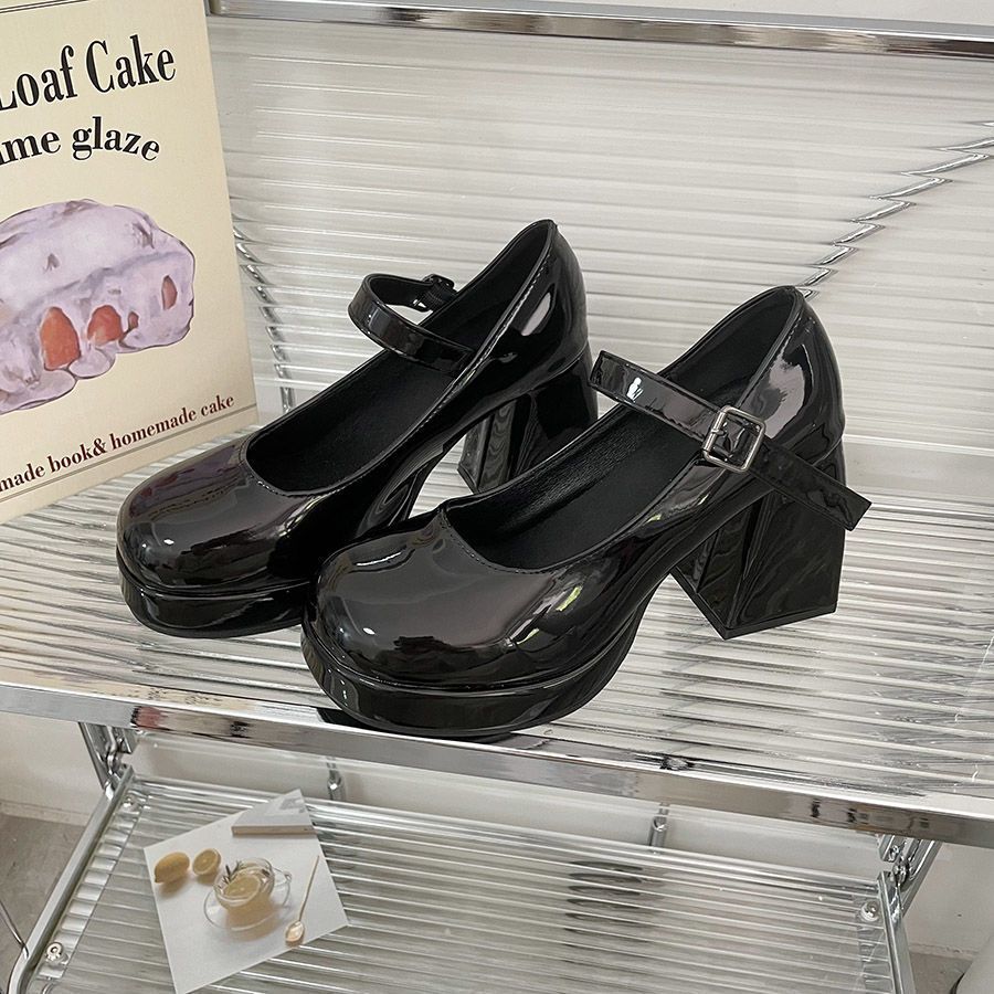 辣妹漆皮粗跟单鞋玛丽珍鞋2025年新款复古时尚小众小皮鞋高跟鞋女