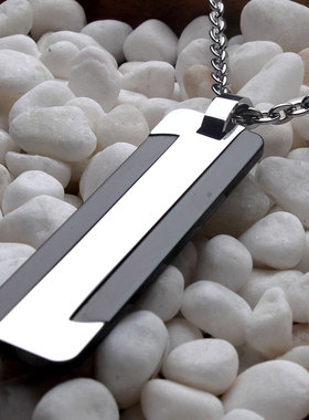 男士黑色钨金大气可刻字吊坠新品