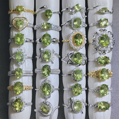 天然橄榄石戒指925银精工镶嵌戒指绿宝石戒指显手白净体满火彩