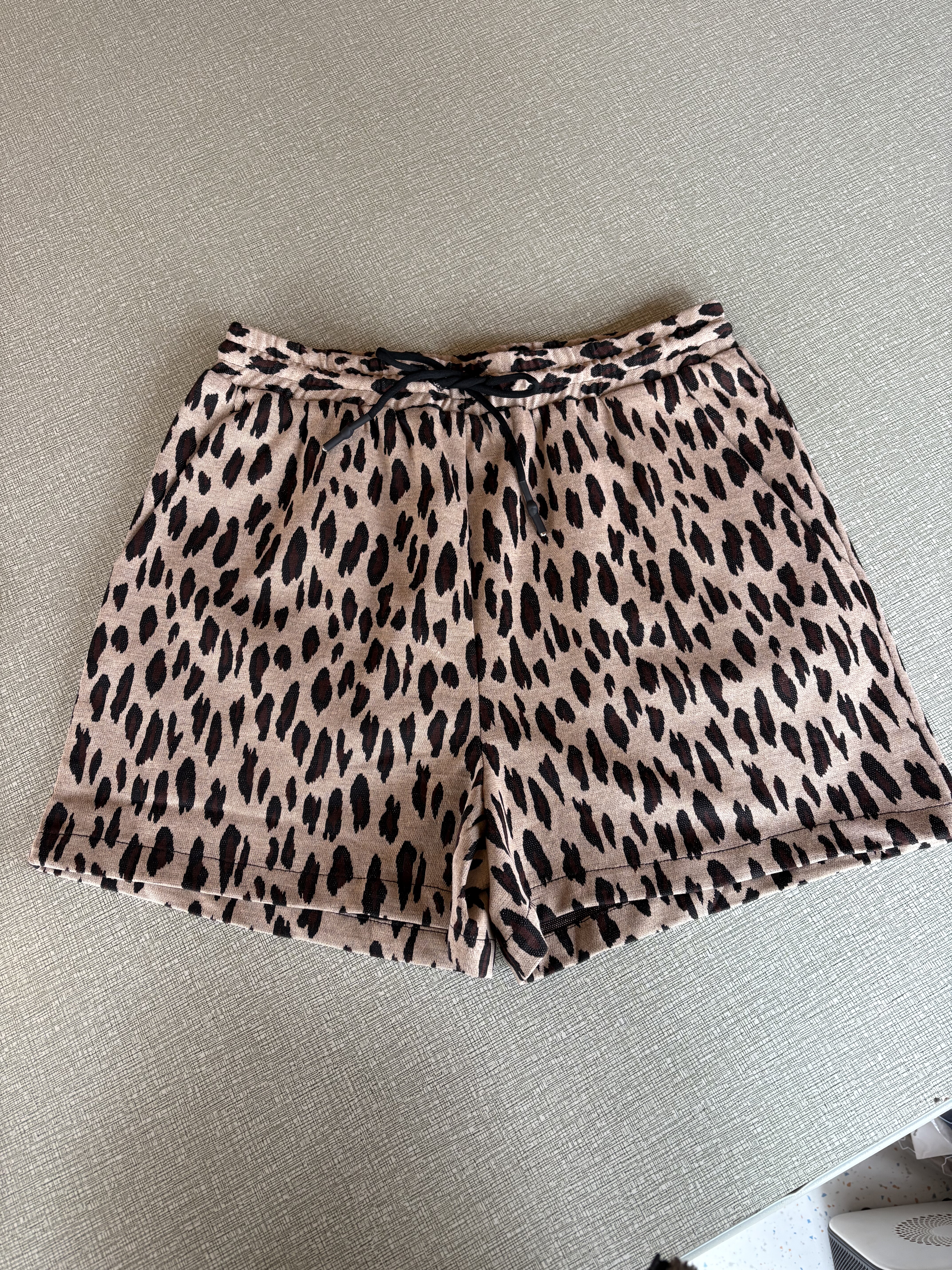 尾货清仓两件包邮女士休闲裤宽松百搭豹纹短裤针织,女装/女士精品,短裤,淘宝优惠券,粉丝福利购,淘宝优惠卷