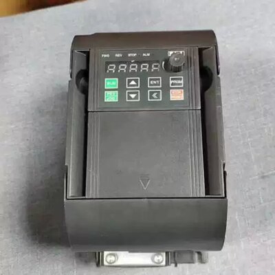 议价的一个S350-V3.56变频器，380V电压1.5