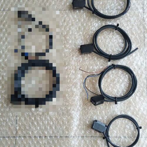 议价光电感测器 . 型号E3ZG-T61A-D（3个）；