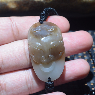 和田玉糖羊脂白玉貔貅兽面手牌手串手链13g小把件和田小玉