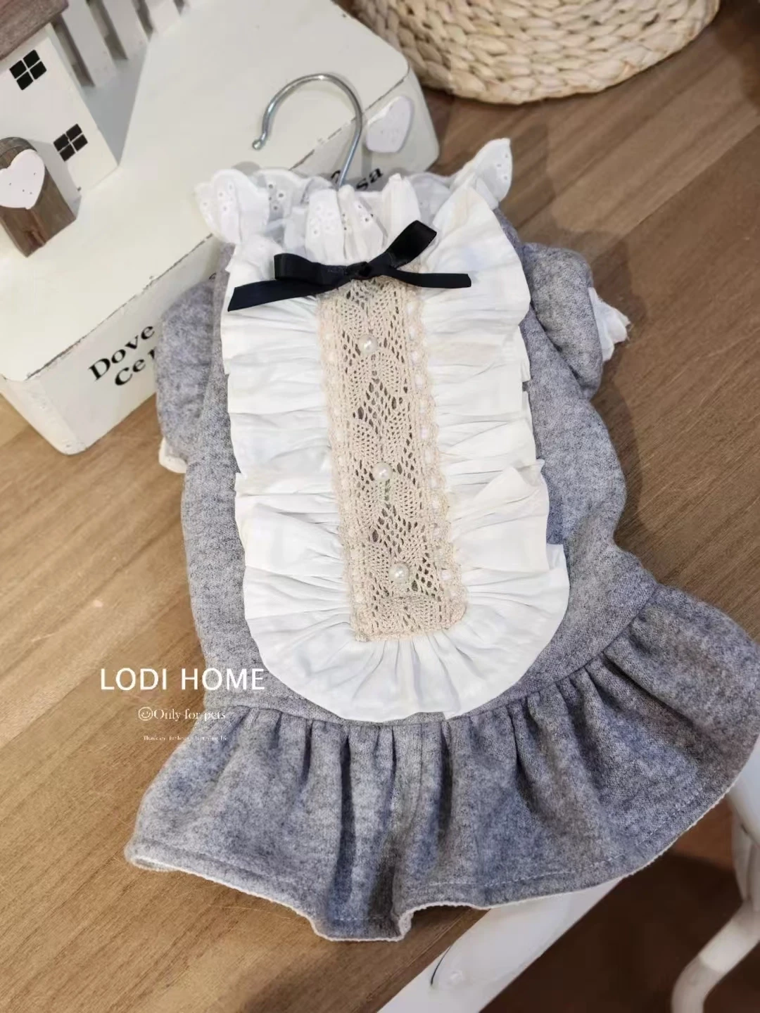 洛迪家比熊贵宾秋冬碎花蝴蝶蕾丝裙猫咪泰迪猫狗宠物小中型犬衣服