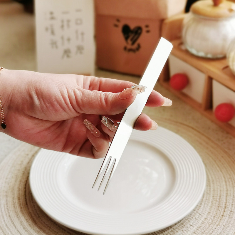 ins极简风 304不锈钢加长柄水果叉子甜点品叉子吃罐头蛋糕月饼叉