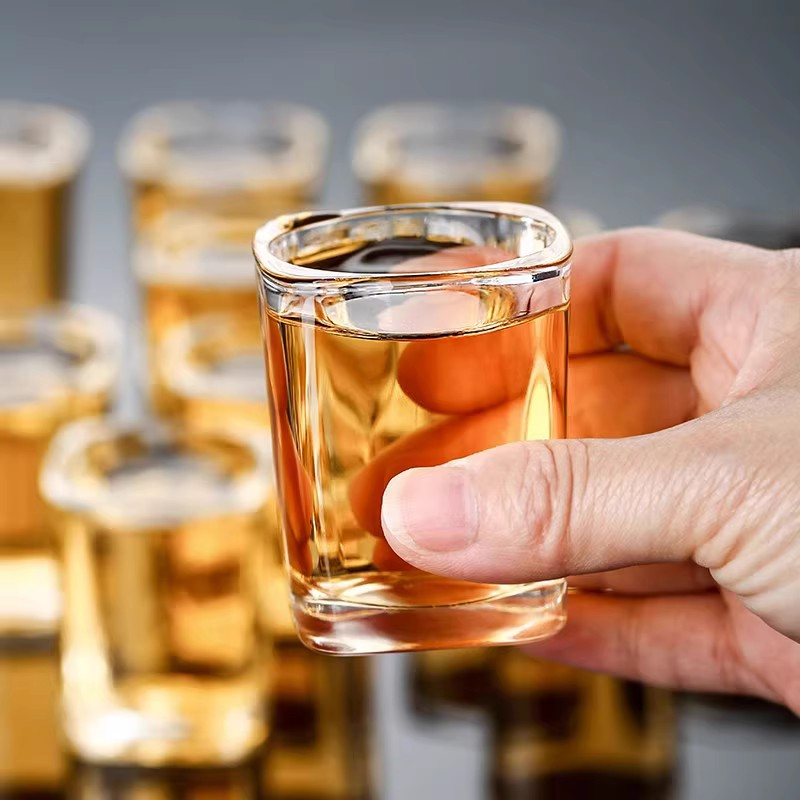 四方白酒杯套装家用加厚一两小酒杯50ml中式烈酒杯透明小号酒盅,餐饮具,白酒杯,淘宝优惠券,粉丝福利购,淘宝优惠卷