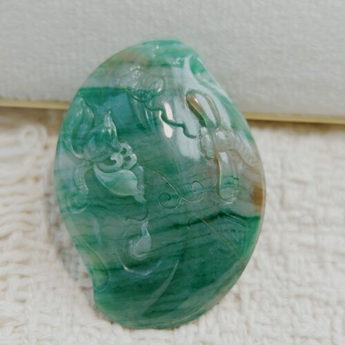 可言坊天然南阳翠独山玉蓝纹手雕精致荷花蜻蜓蓝绿色项链挂坠件