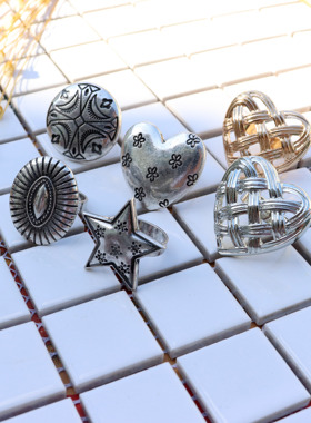 欧美风复古做旧爱心十字架大戒指