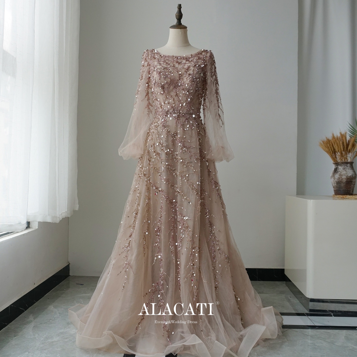 Alacati 高端奢华重手工绣珠优雅长款灯笼袖礼服年会晚宴出口中东