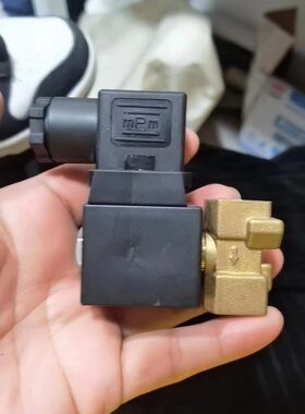 豪华烫台蒸汽电磁阀吹吹风烫台专用吸鼓风烫台专用电磁阀二分220v