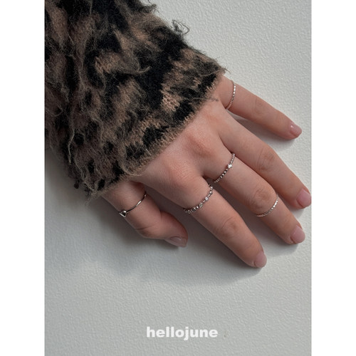 hellojune s925 精工迷你小圆钻间隔复古细戒 叠戴细银戒