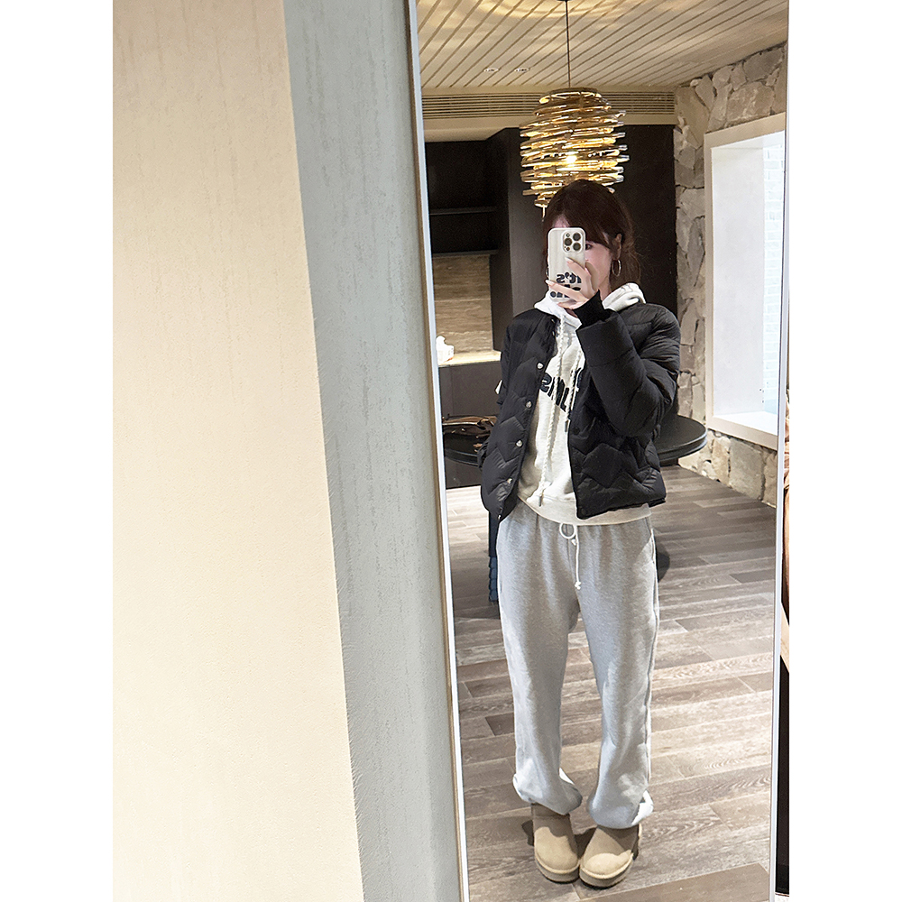 秀气高档磁吸扣白鸭绒羽绒服