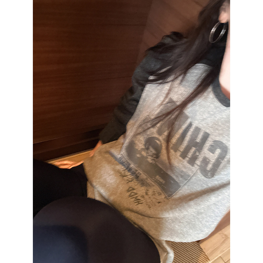 内搭都敲有范DA牌感长袖印刷t