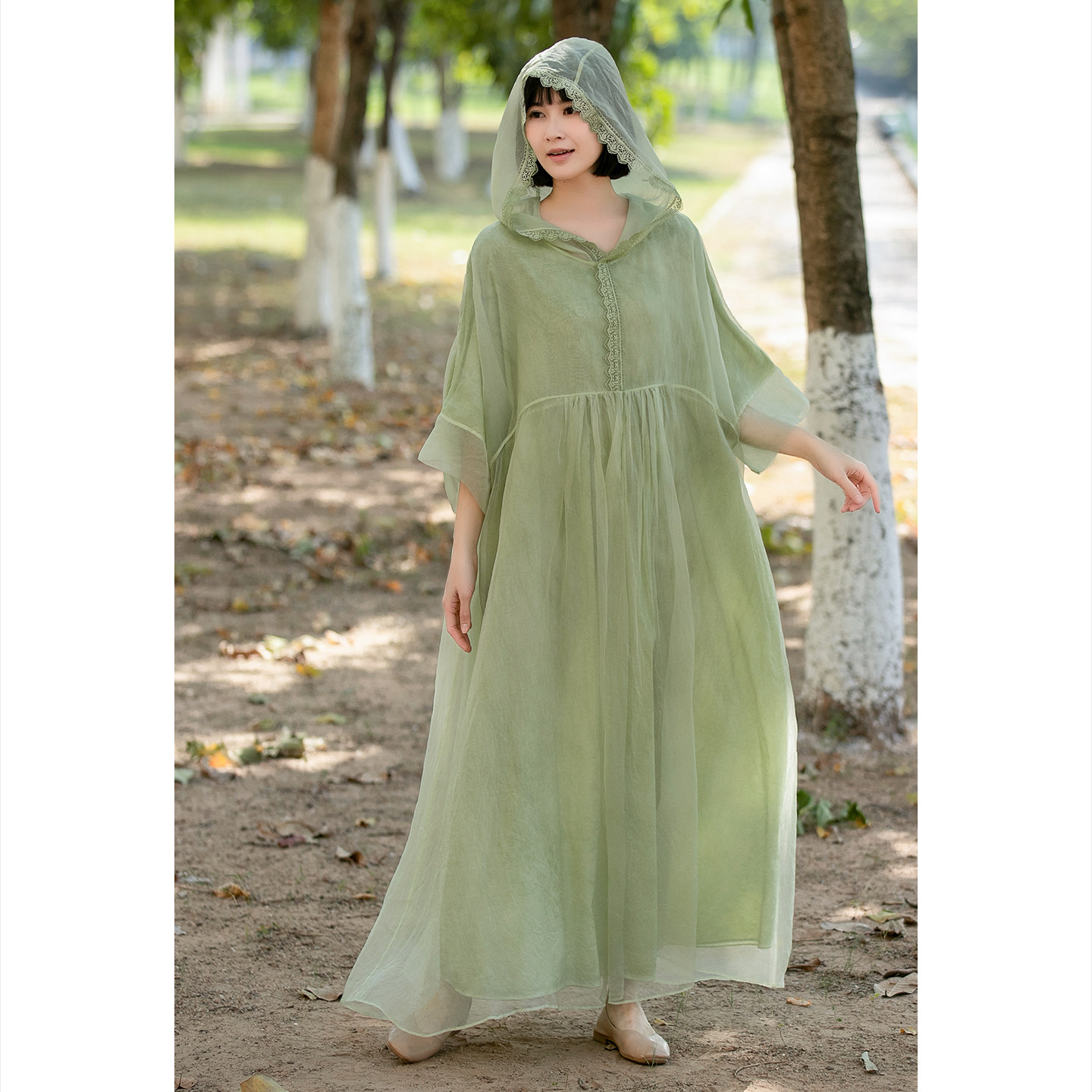 2026新款高端连帽桑蚕丝国际夏奢华大气上档次年轻款真丝连衣裙