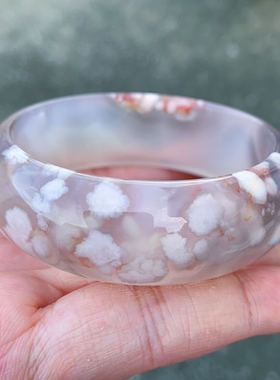 白色百搭飘花海洋玉髓玛瑙手镯