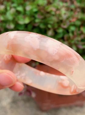 冰透果冻体百搭风转运环玛瑙手镯