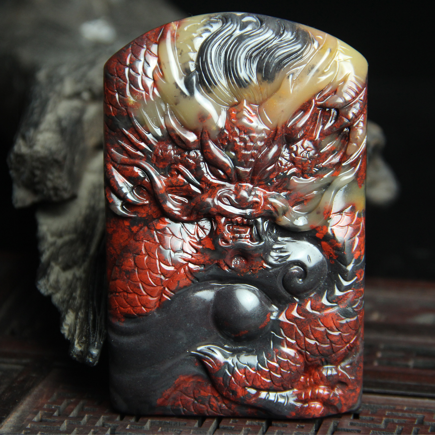 孤品珍藏老料天然桂林鸡血玉龙牌把件鸡血石手玩件玉石玉器把玩件