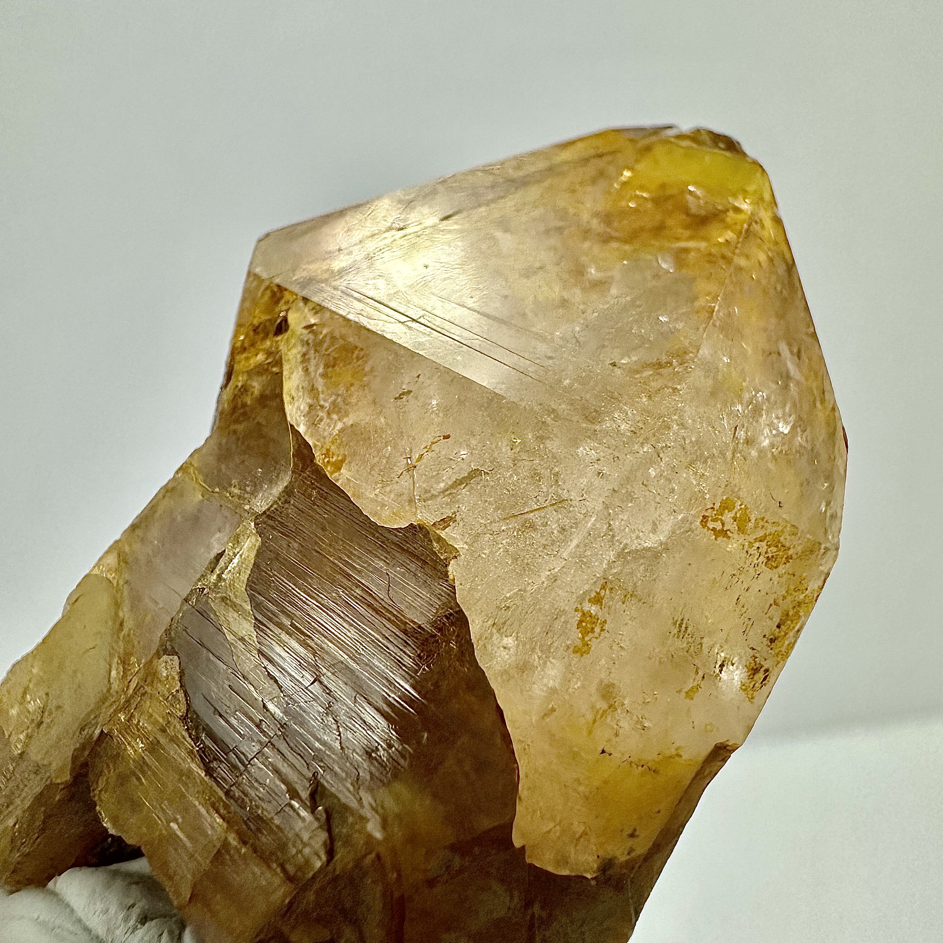 天然西藏胶花喜马黄金喜马高频高能资料库水晶24x31x46mm 44.4g