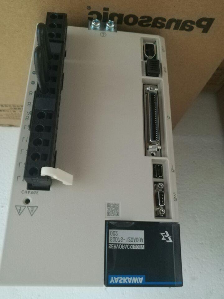 SGD7S-200A10A原装安川伺服驱动器全新现货包邮欢迎询价询价