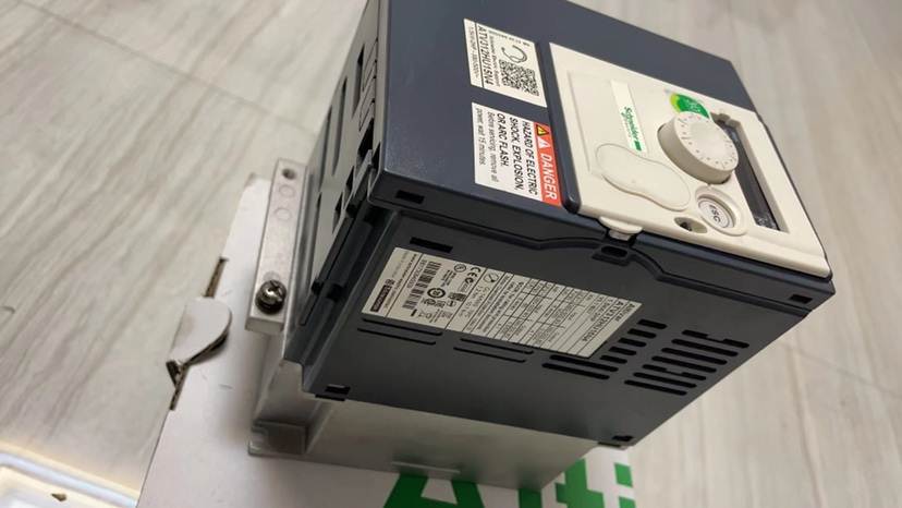 全新原装施耐德ATV312