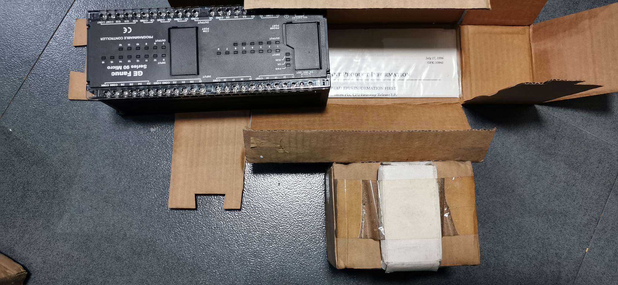 IC693UEX011DP1 IC693UDR005EP1 GE FANUC PLC模块 全新原装询价
