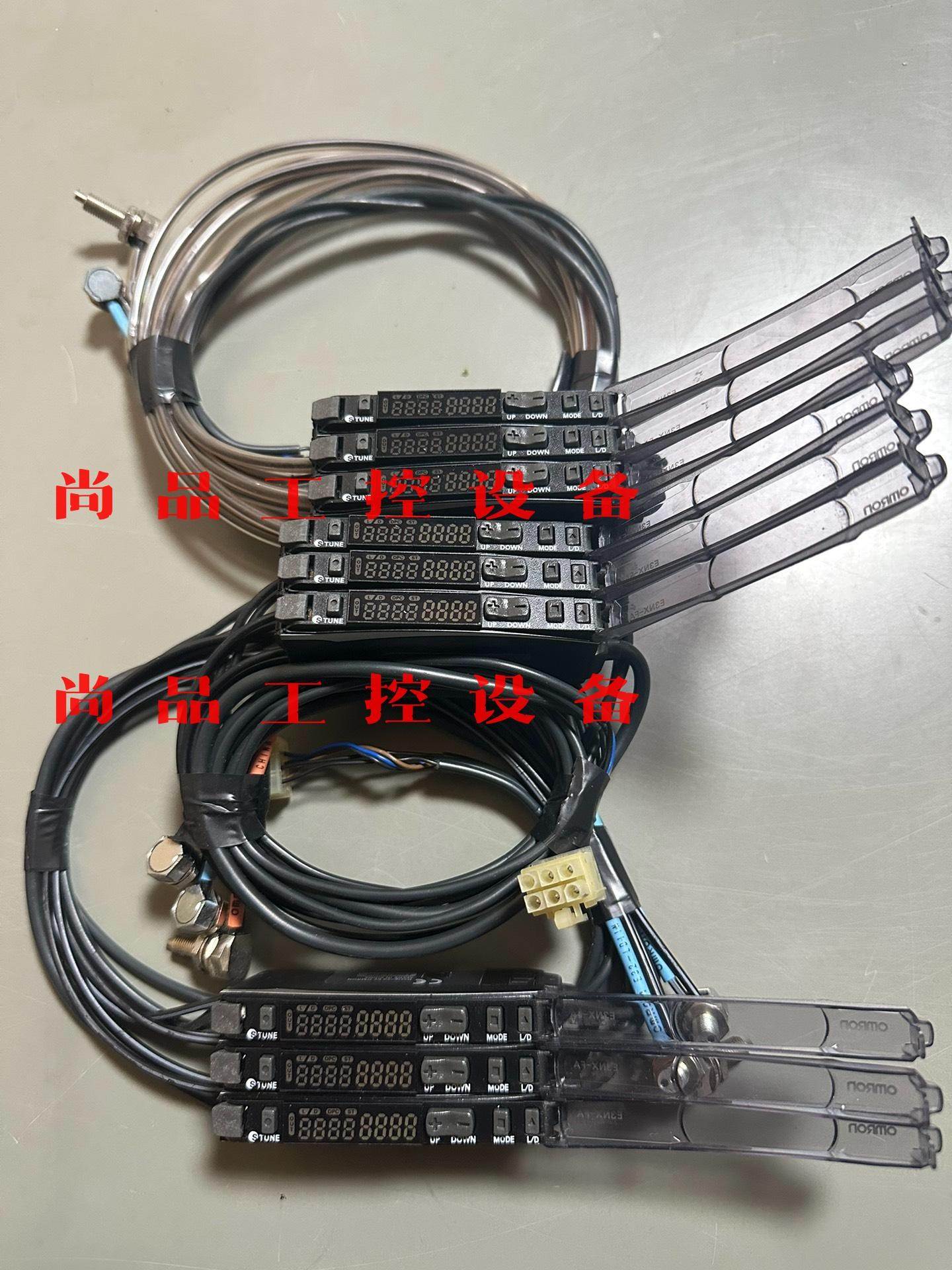 现货当天可发欧姆龙E3NX-FA光纤放大器带线12片询价