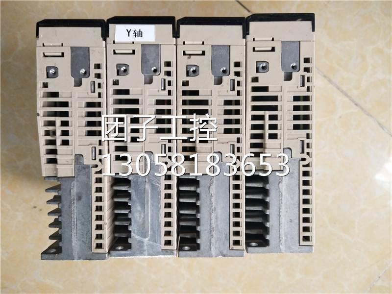 ￥拆机安川5系 SGDV-R90A01B/SGDV-R90A01A 100W伺服驱动器 现货