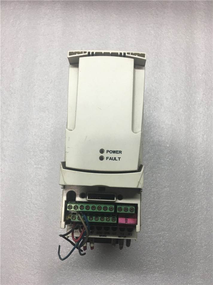 变频器 ACS350-03E-08A8-4 380V 4KW 实物图询价