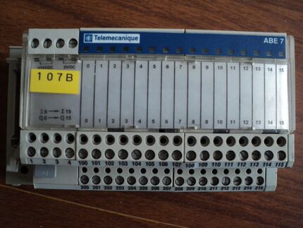 施耐德PLC ABE7-H16R21 ABE7-R16S210询价