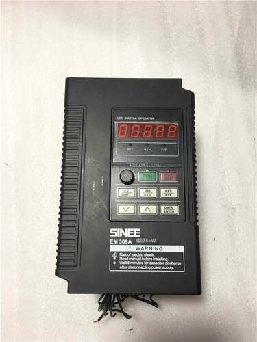 变频器 EM309A-0R7-3CB 0.75KW 380V 现货拍摄 质量询价