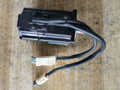 ROBOSTAR驱动器加电机