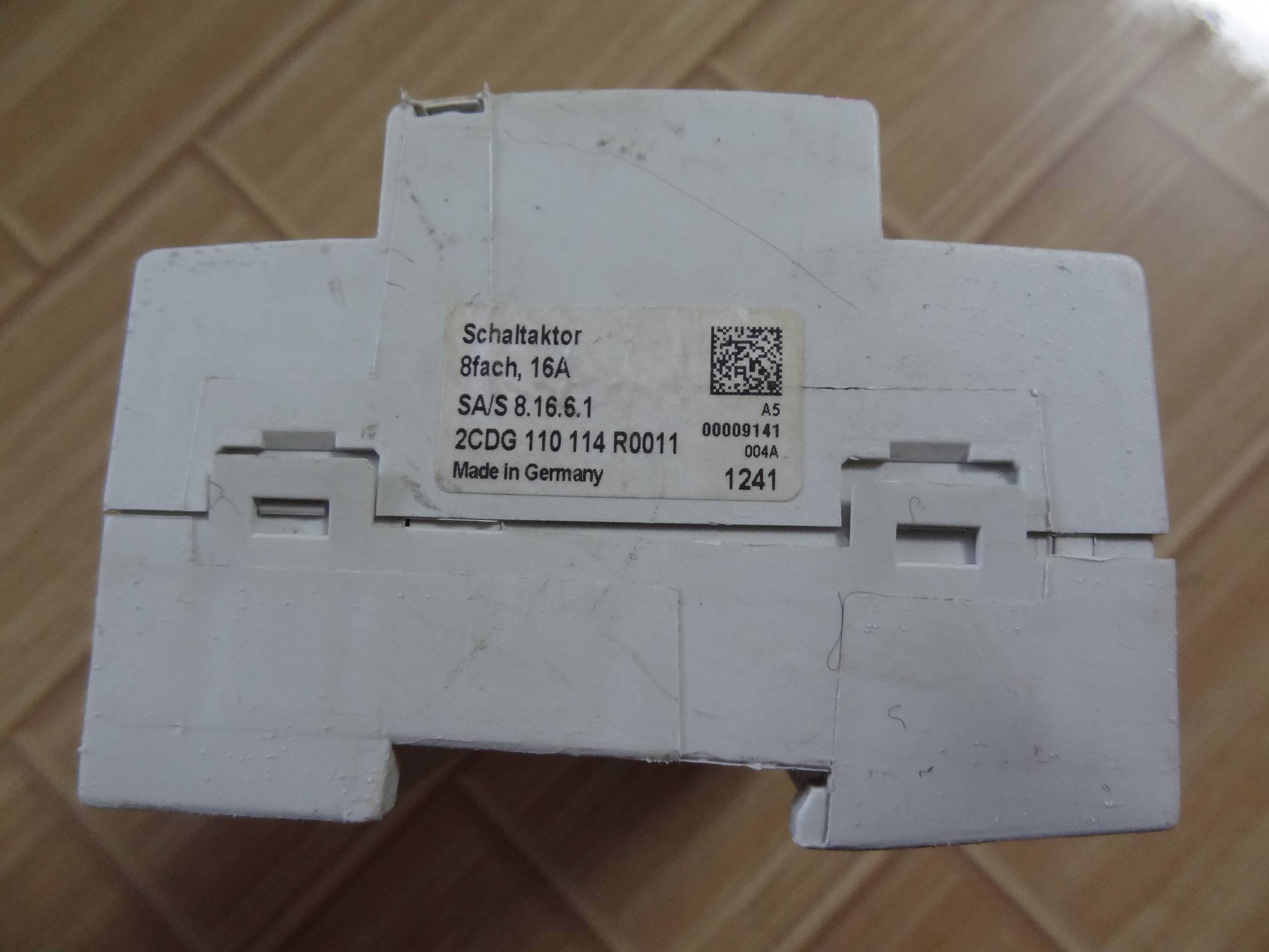 拆机ABB i-bus EIB 智能控制模块8路16A开关驱动器 SA/S 8.16询价