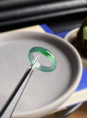 12.5号 自然光天然A货危料翡翠指环冰种飘绿花蓝水起光戒指带证书