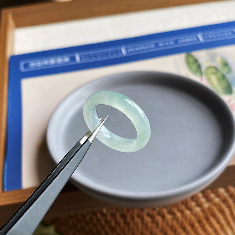 17号缅甸料 天然A货翡翠指环戒圈冰糯种晴水浅绿色玉石戒指带证书