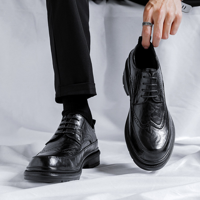 WIDE SCALP SHOES MENS LEATHER BUSINESS FORMAL WEAR FEET WIDE BRITISH CASUAL WEDDING GROOM SHOES INNER HEIGHT BROGUE MENS SHOES