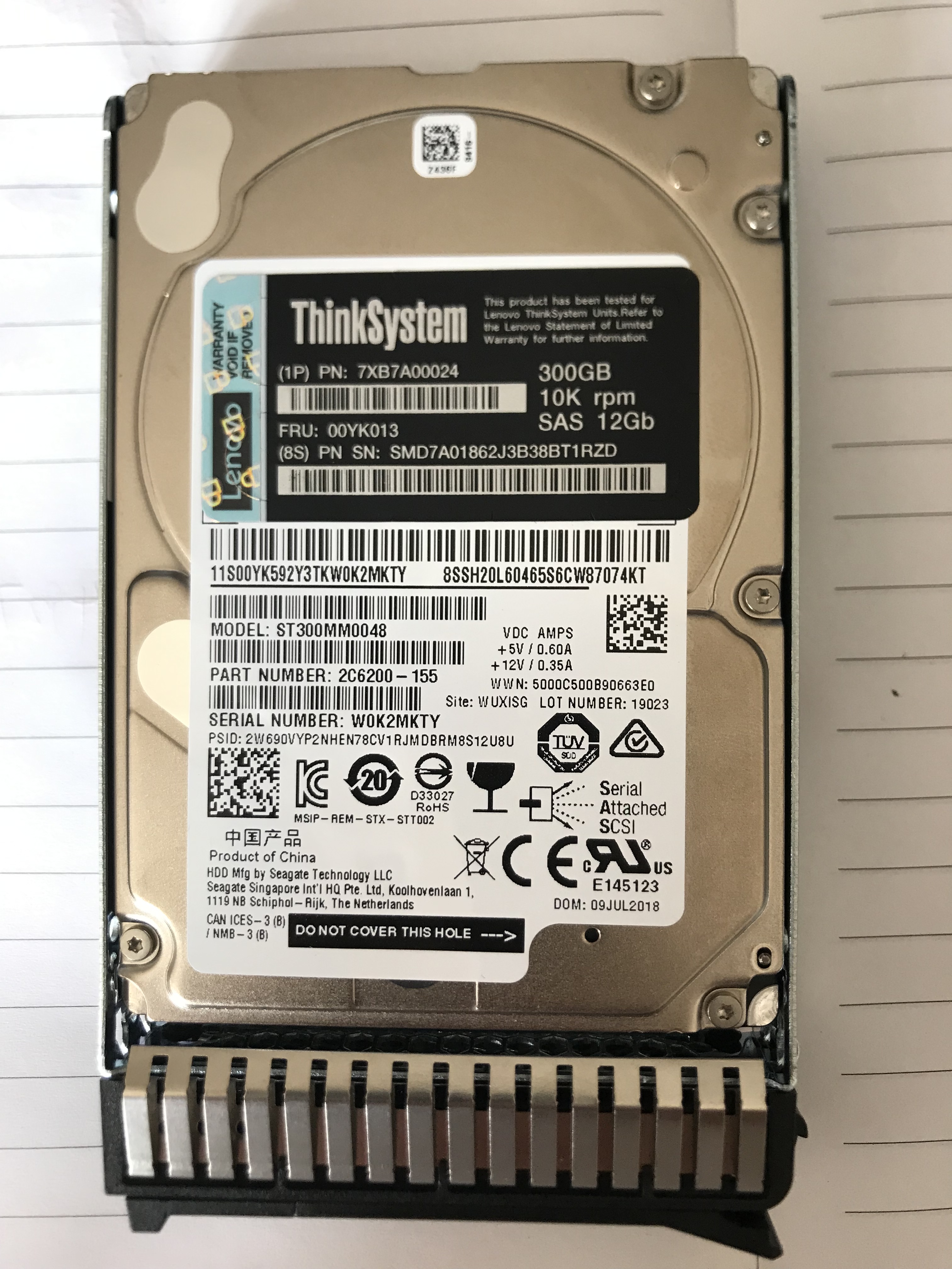 联想 7XB7A00024 00YK013 300G 10K 12Gb SAS SR550 SR650 硬盘