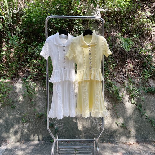 法式26夏季S家蕾丝拼接荷叶边黄色假两件短袖翻领针织连衣裙短裙