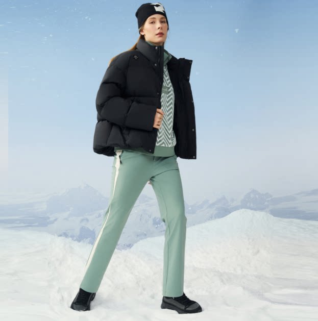 DESCENTE/迪桑特女款经典防风防水科技内衬面包羽绒服D4432SDJ96