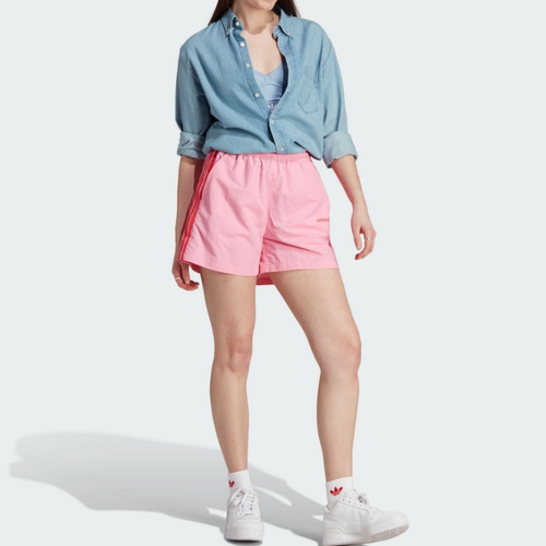 Adidas女子运动休闲时尚四分短裤