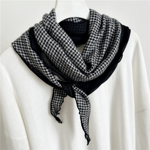 春秋棉麻围巾女三角巾丝巾护颈冬季围脖仿羊绒披肩百搭装饰领巾