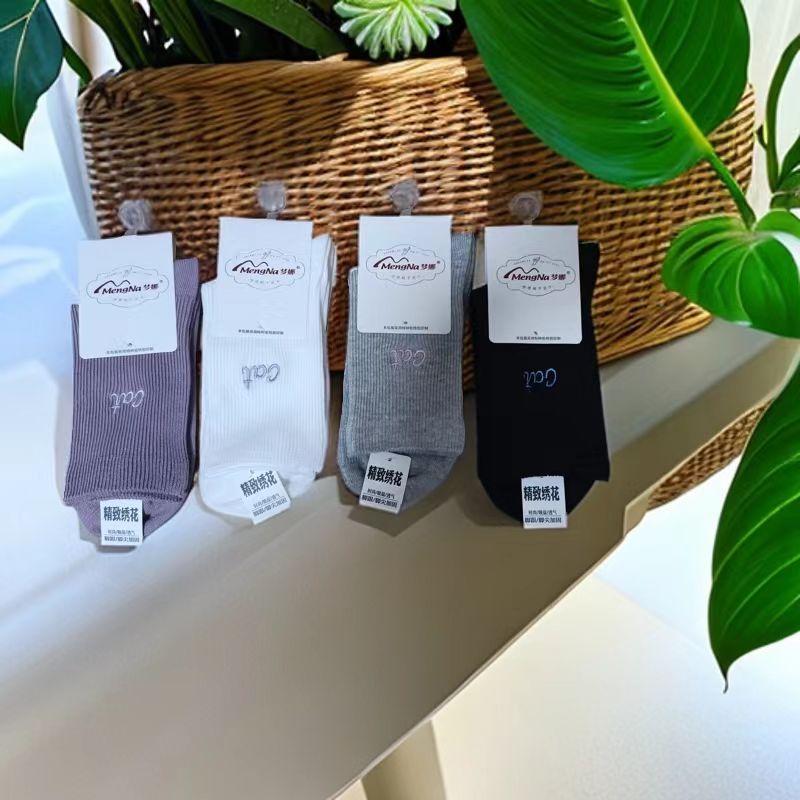 纯棉刺绣中筒袜秋冬厚款