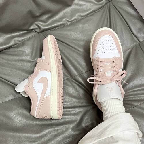 耐克AIR JORDAN 1 LOW 女时尚百搭运动休闲鞋DC0774-162